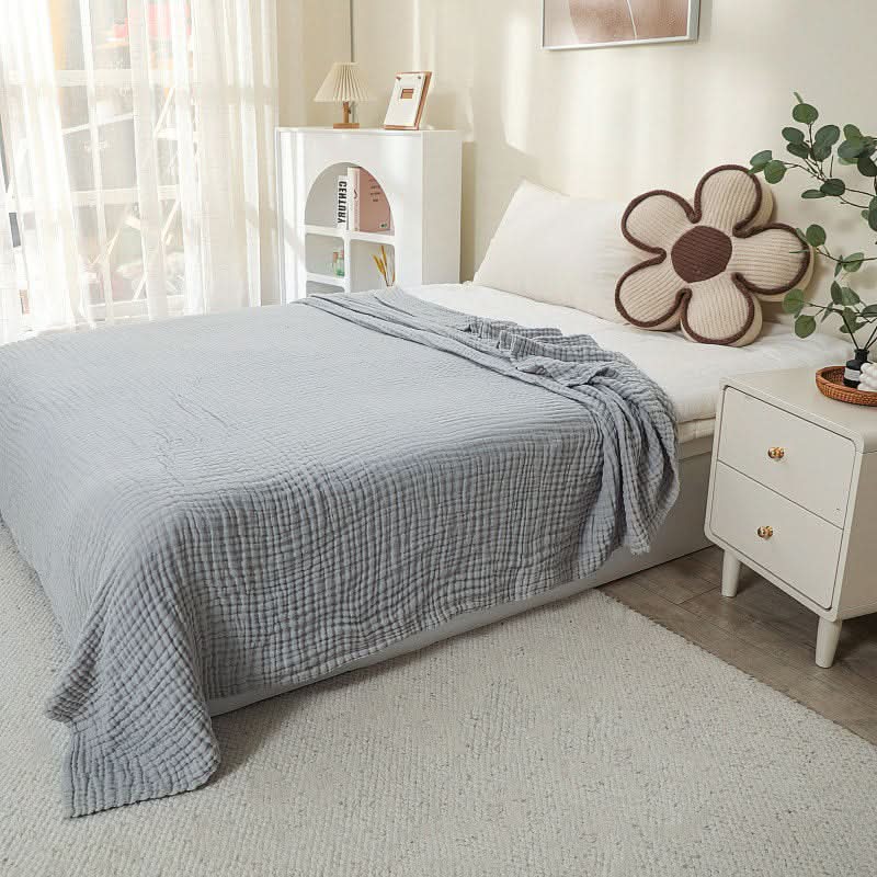 SereneWeave – Lightweight Cotton Muslin Throw for Cozy Spaces