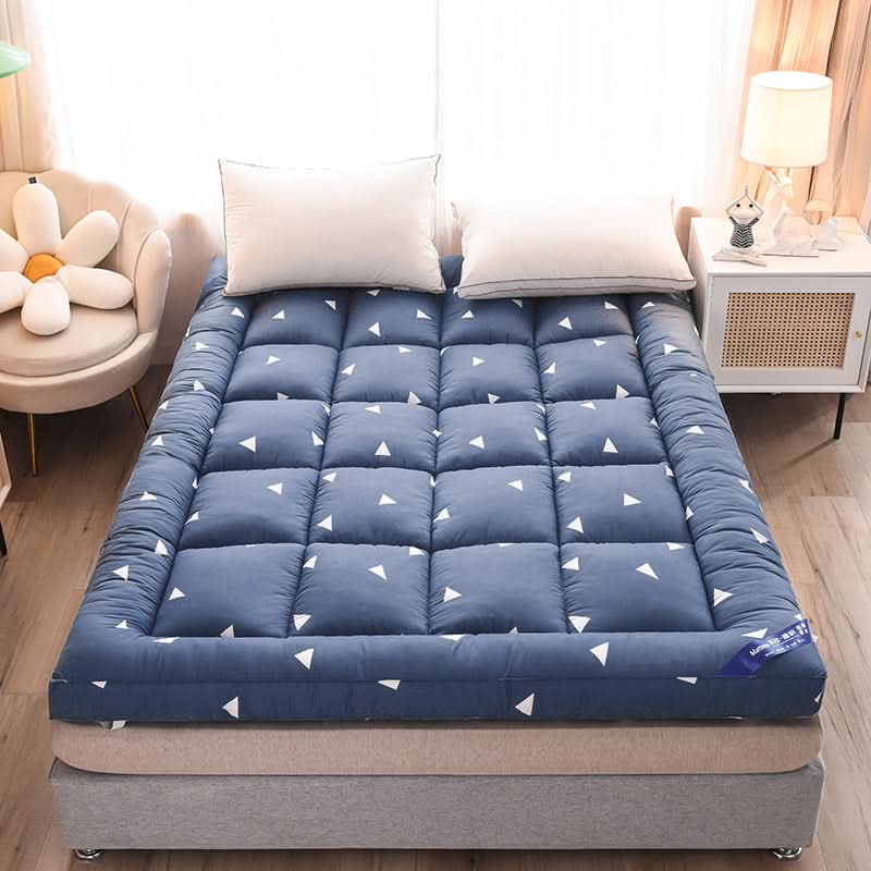 ComfortCloud – Plush Mattress Protector for Ultimate Relaxation