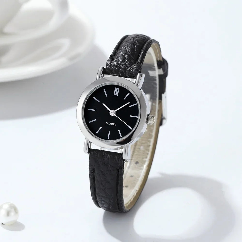 Sophisticated Women's Quartz Timepiece – Leather Strap Analog Watch