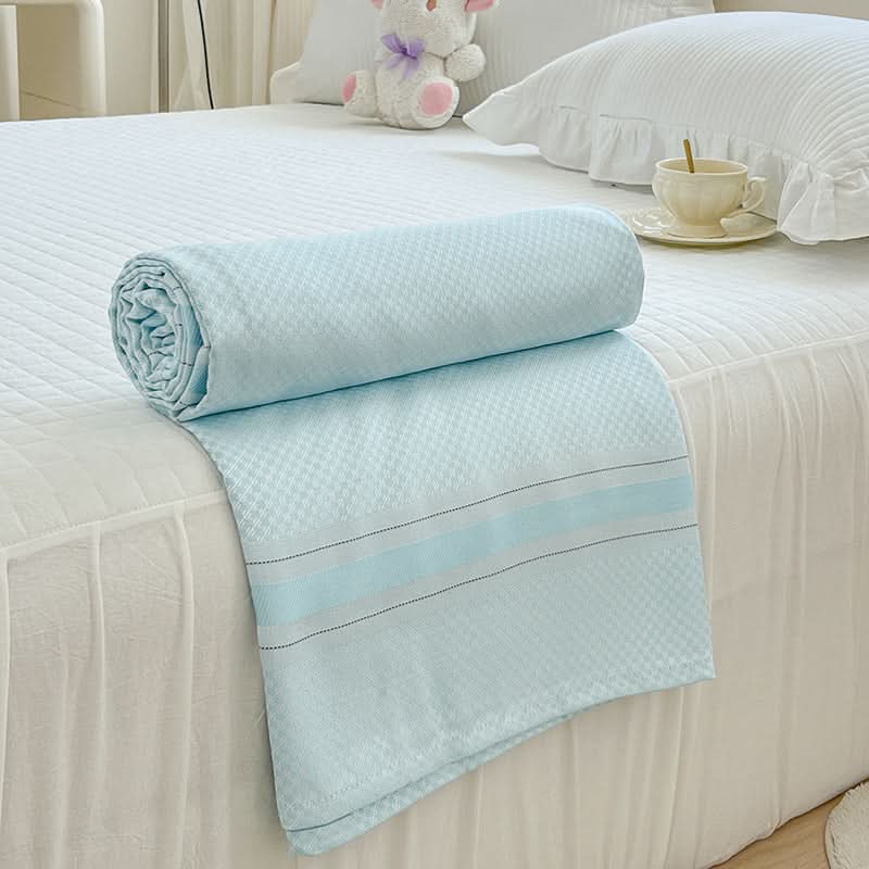 EcoSoft – Lightweight Bamboo Quilt for Refreshing Summer Sleep