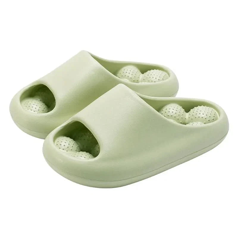 CloudStep – Airy Indoor Slippers with Massage Support
