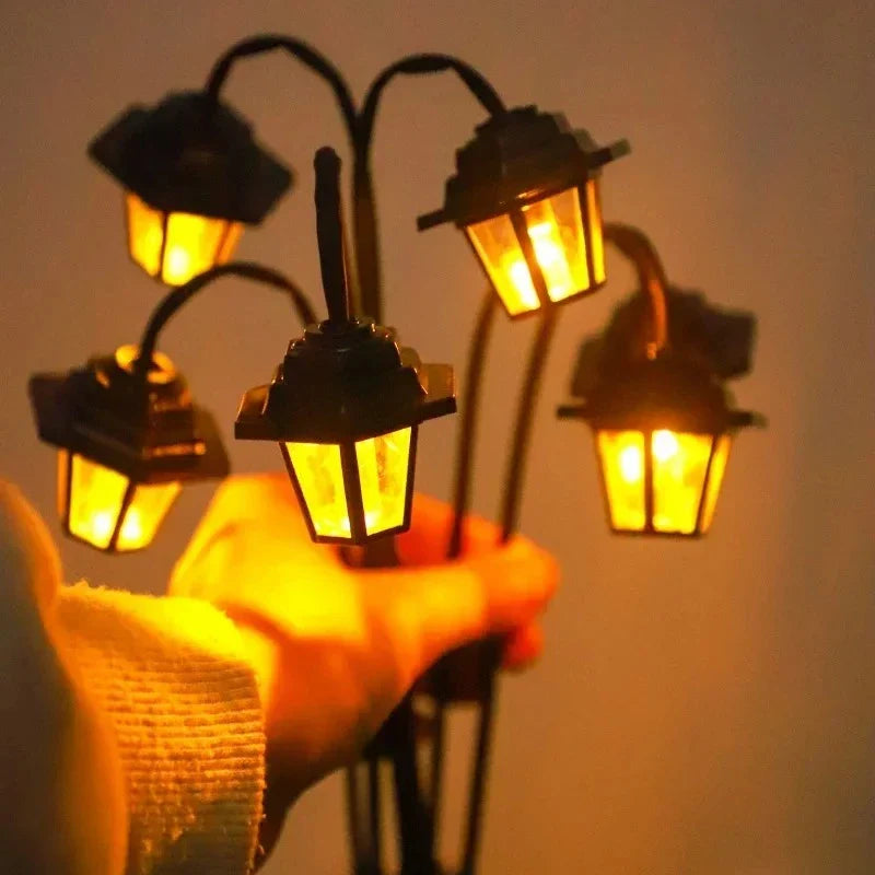Vintage Solar Outdoor Lantern – 6 LED Lights & Weatherproof Design