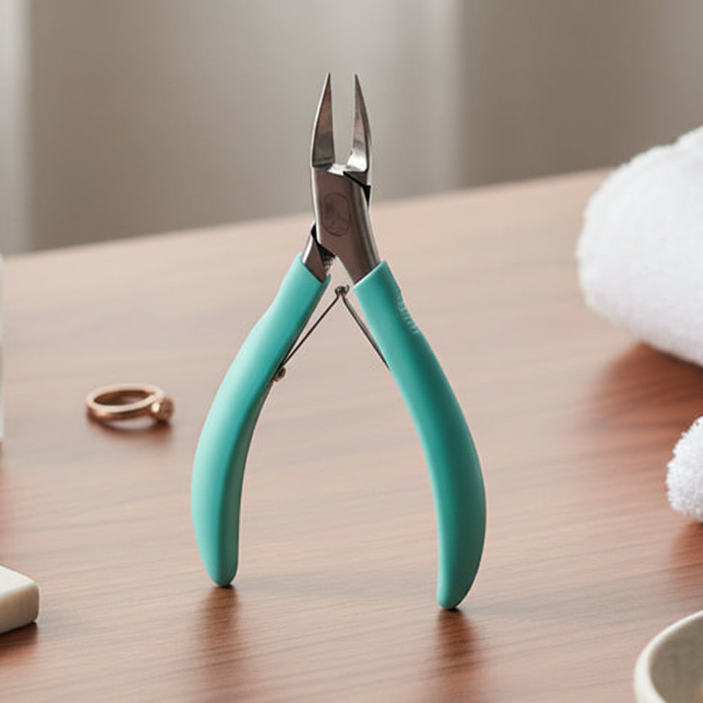 Senior-Friendly Precision Toenail Clipper for Easy Grooming