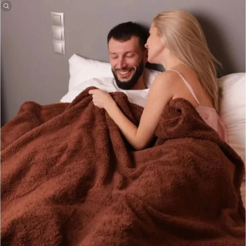 SereneCool – Ultra-Lightweight Summer Air Conditioning Blanket