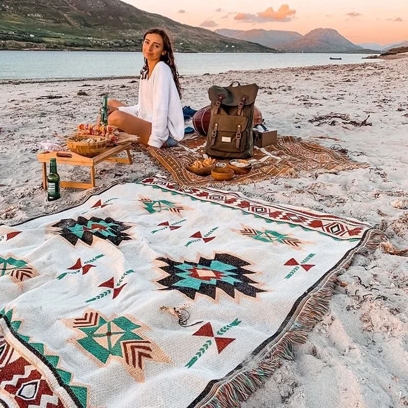 CozyLoom – Lightweight Linen Throw for Home and Travel