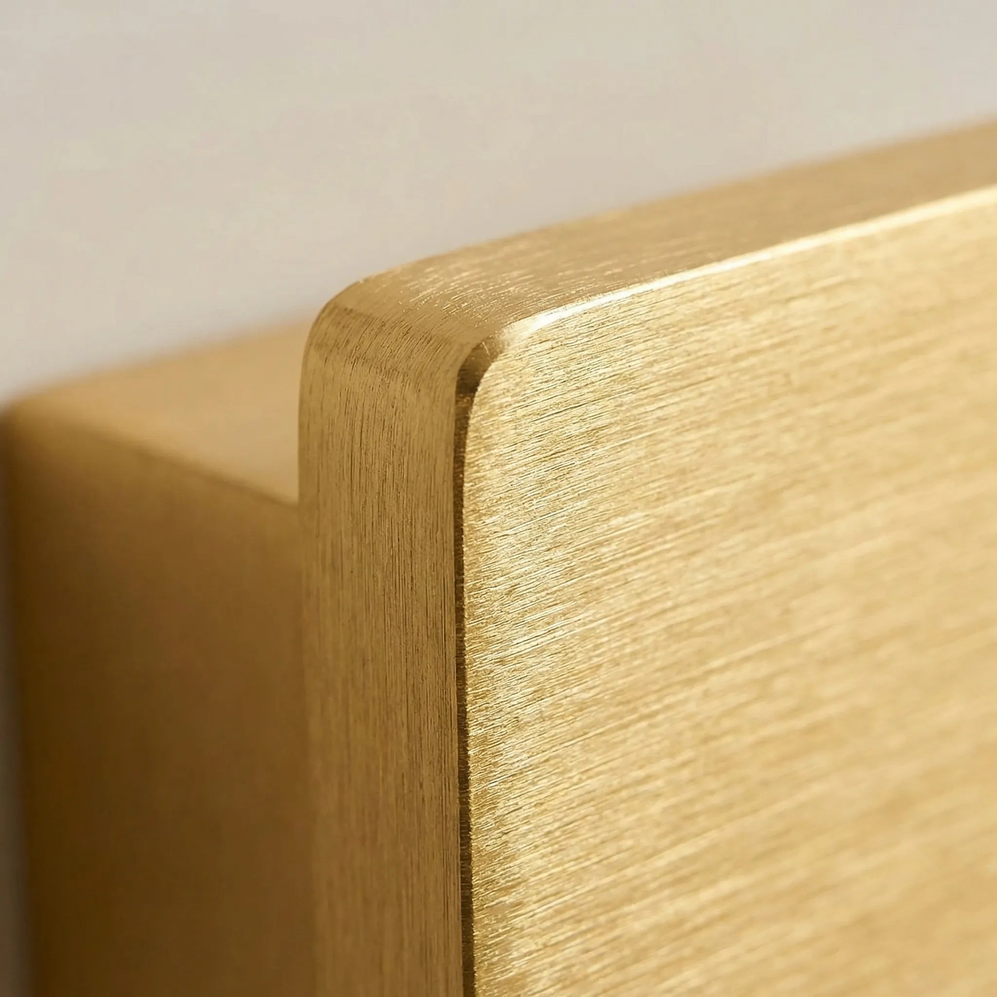 Modern Rectangular Wall Light Fixture - Sleek Design