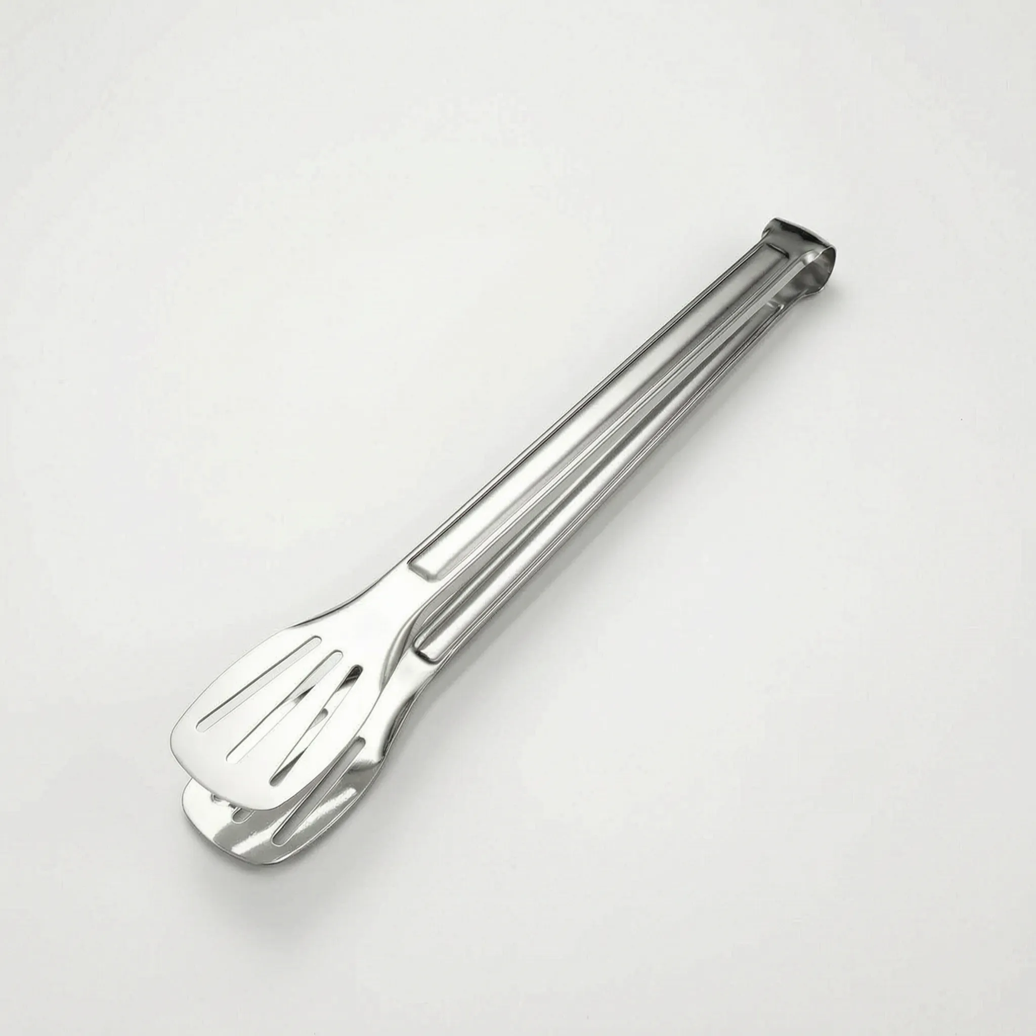 Kitchen Tongs with Slots for Enhanced Grip