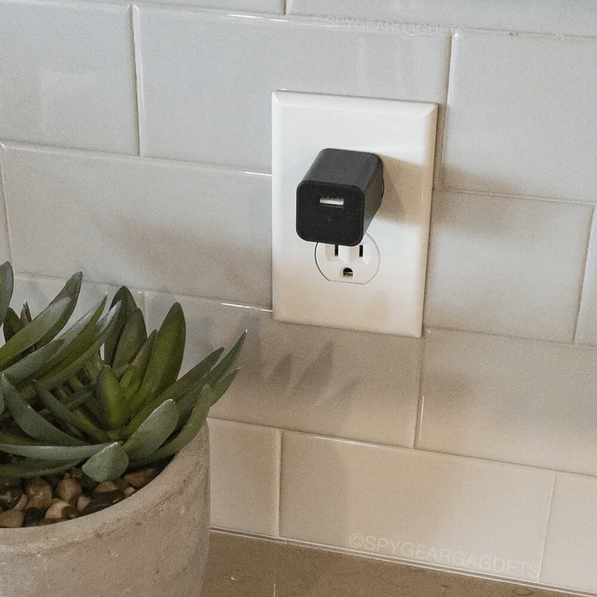Discreet USB Charger Security Camera with 1080P HD Streaming