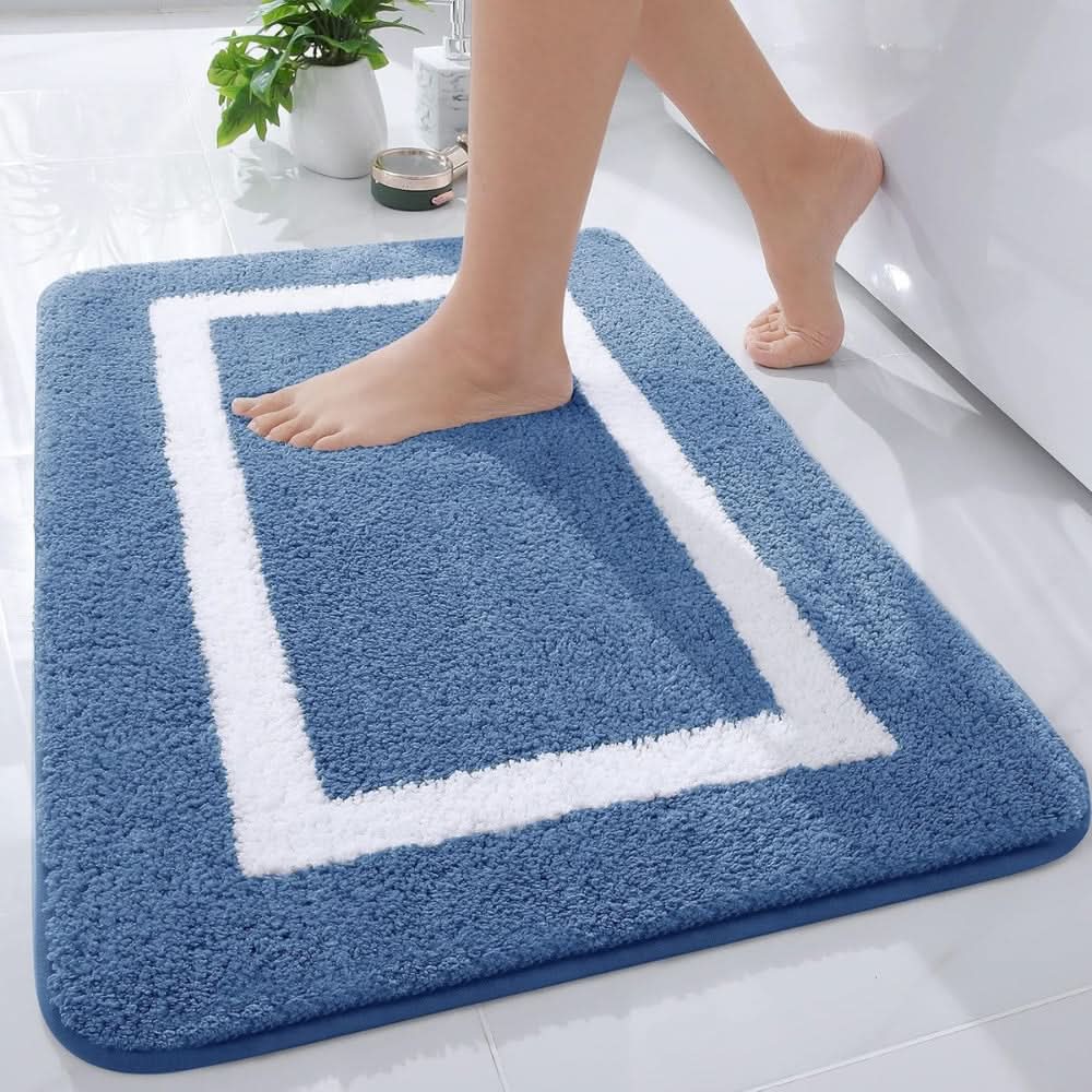 PlushSafe Non-Slip Bath Rug - Cozy Microfiber Mat for Safety