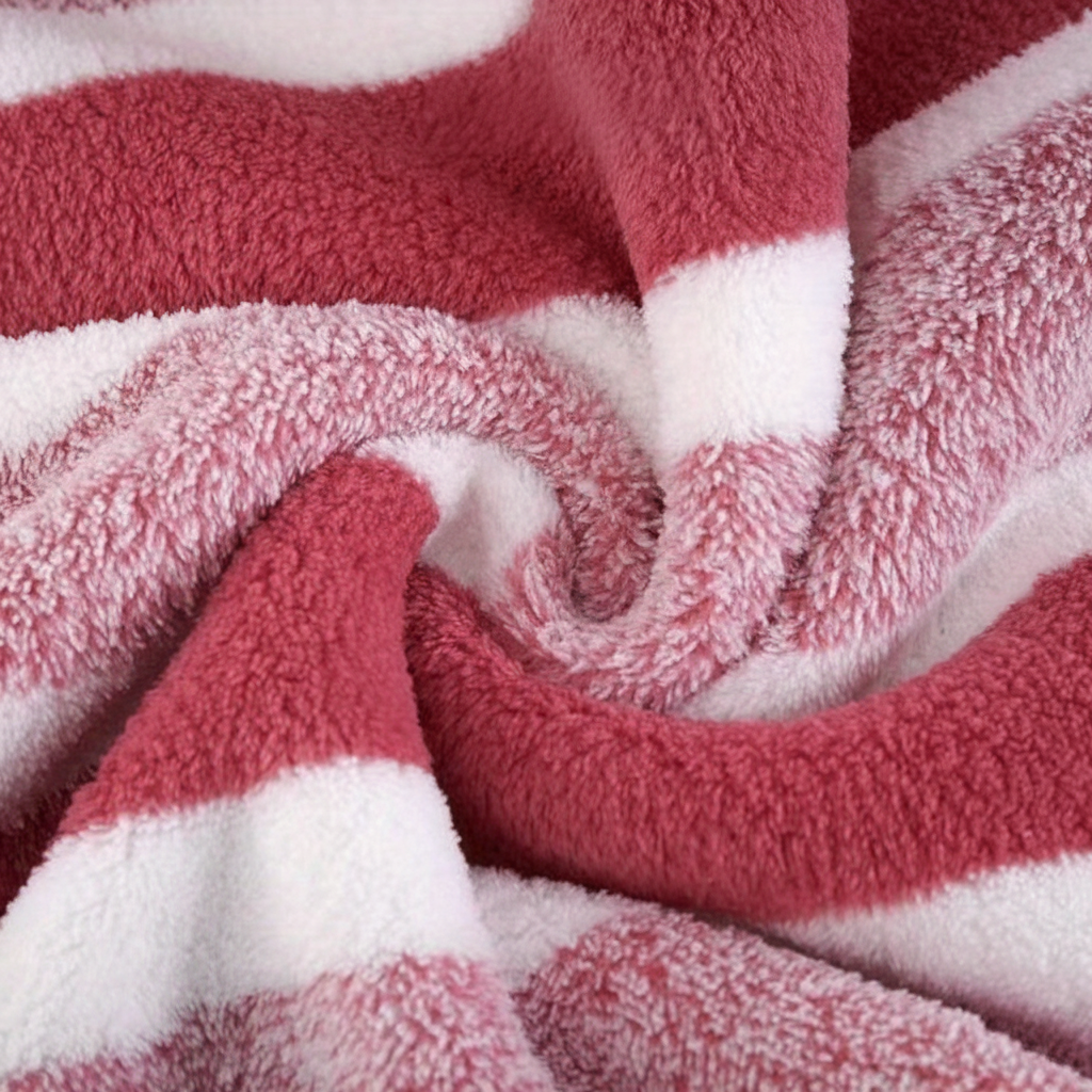 Cozy Microfiber Fabric - Ultra Soft Throw Blanket