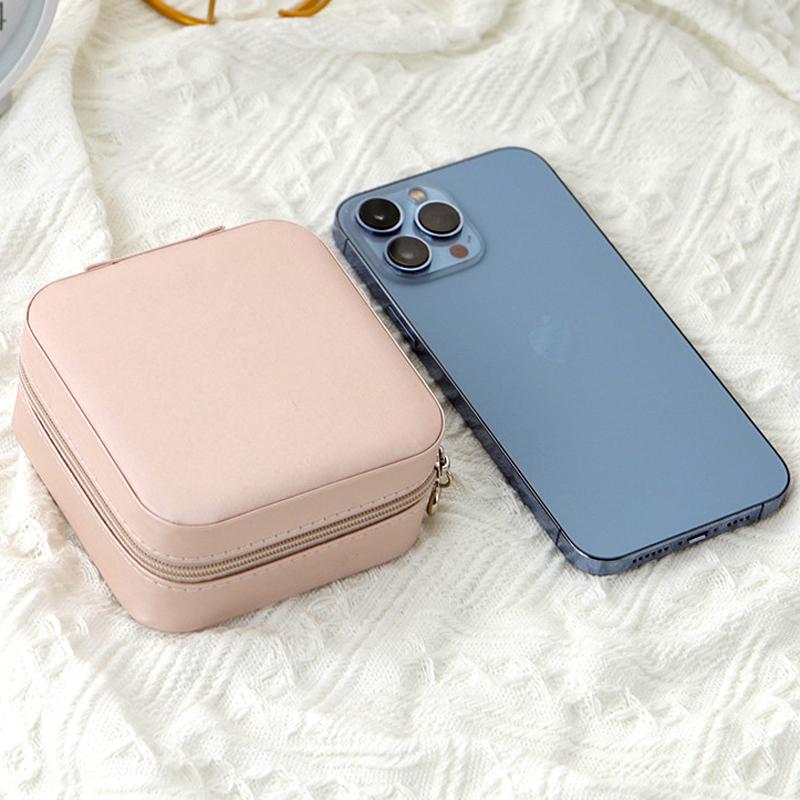 Elegant Jewelry Travel Organizer Case