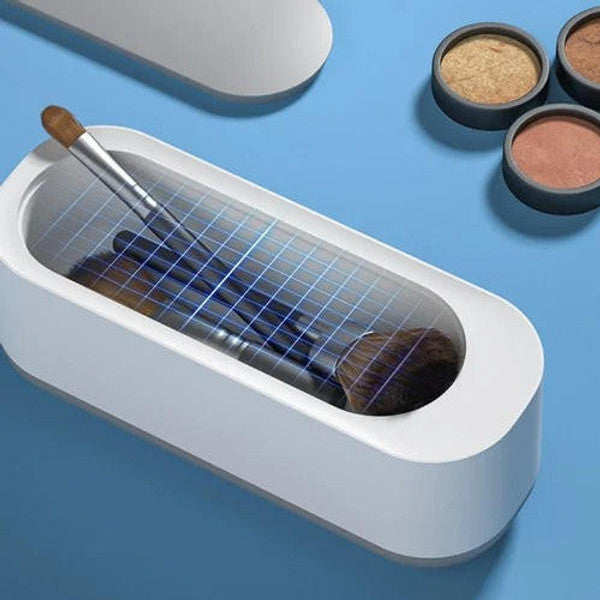 Compact Sonic Jewelry and Eyewear Cleaner
