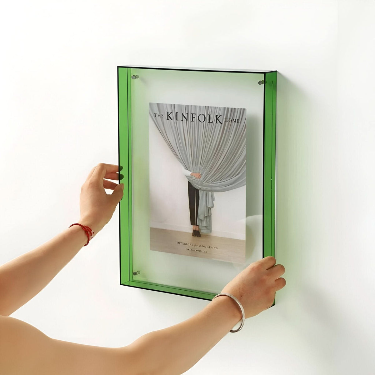 LuminousFrame – Elegant Acrylic Photo Display