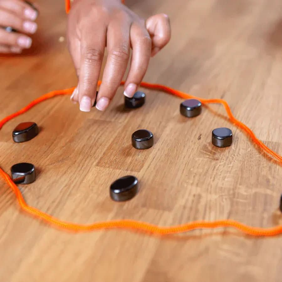 Portable Magnetic Chess Set | Ideal for Travel and Fun
