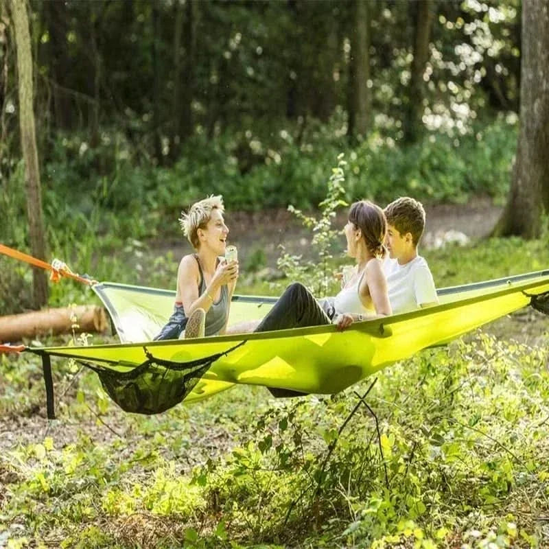 Tri-Comfort Outdoor Hammock Bed for Group Relaxation