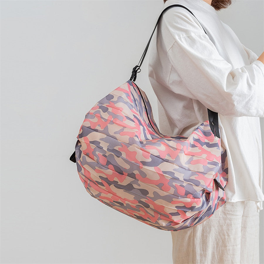 Spacious Compact Shopping Bag for Effortless Carrying