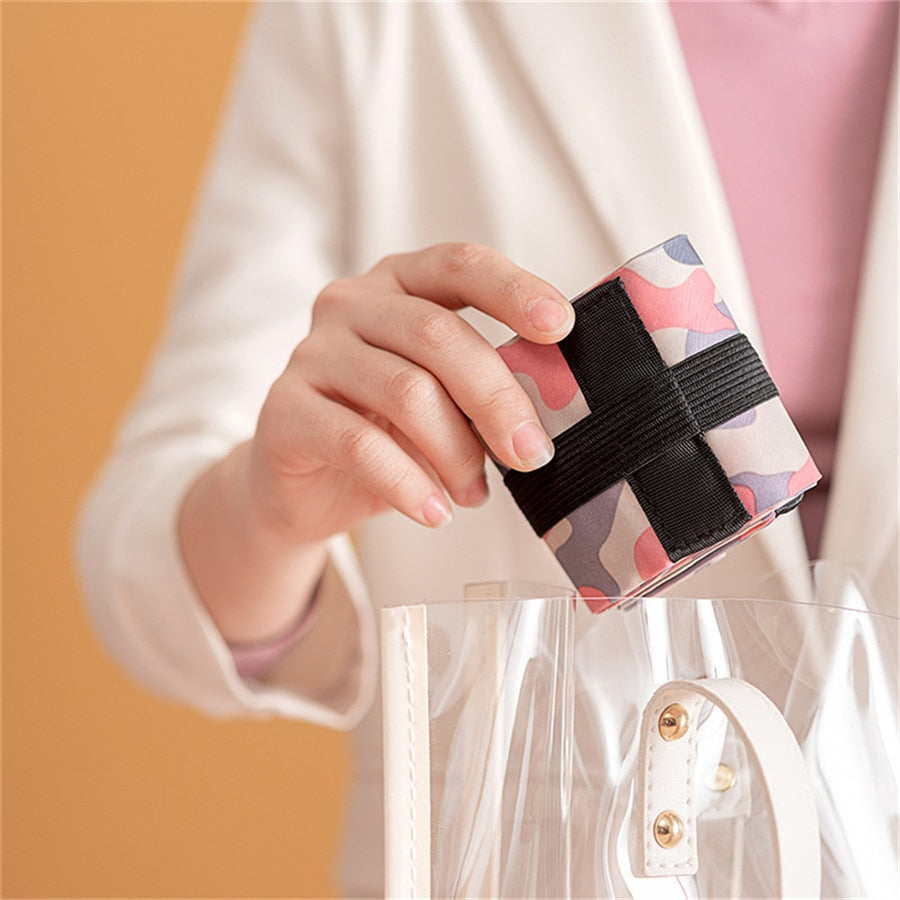 Spacious Compact Shopping Bag for Effortless Carrying
