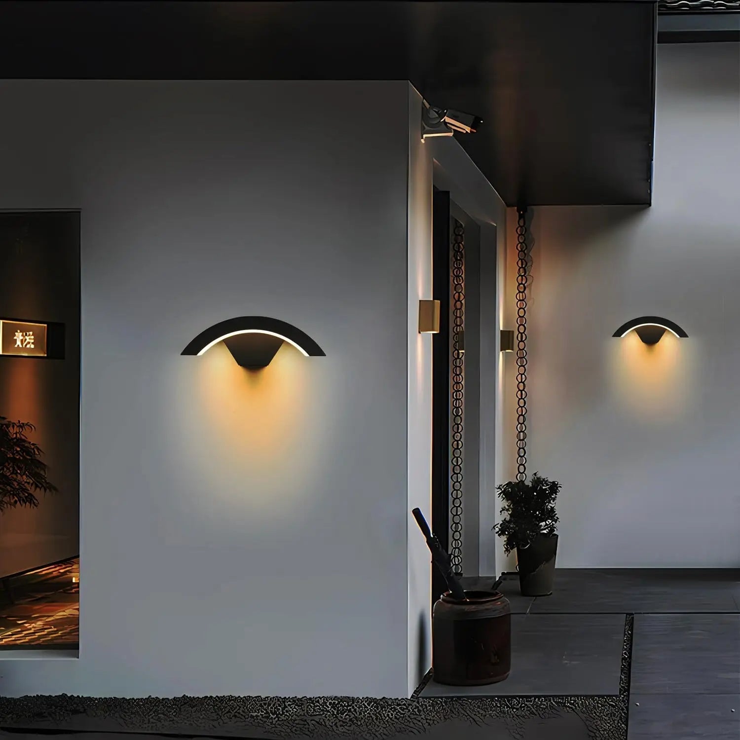 Outdoor Wall Light Fixture - Modern Sconce Design