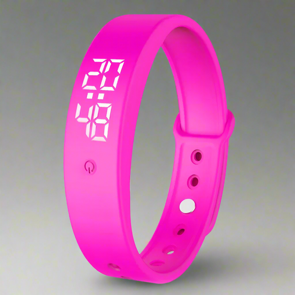 All-Weather Fitness Tracker Smartwatch with Adjustable Band