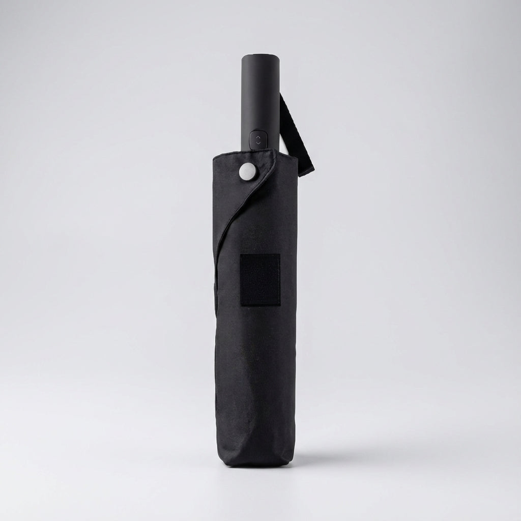 Compact Travel Umbrella – Water-Resistant Design