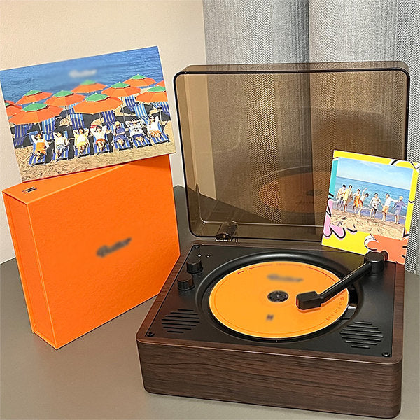 Vintage-Inspired Music Hub with Modern Connectivity