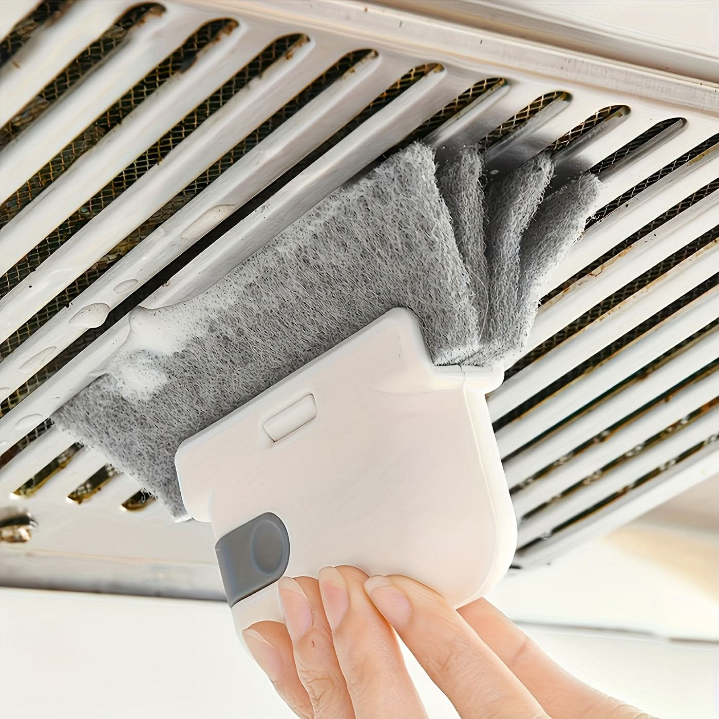 DustBuster Pro – Versatile Handheld Cleaning Brush for Every Surface