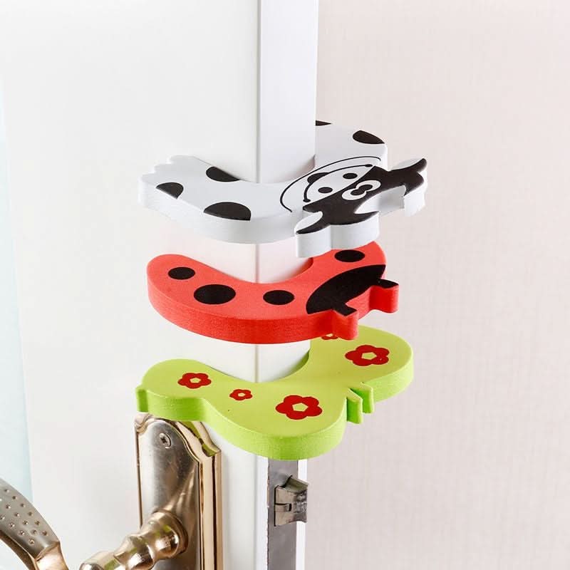 GuardianShield – Impact-Reducing Door Protectors for Families