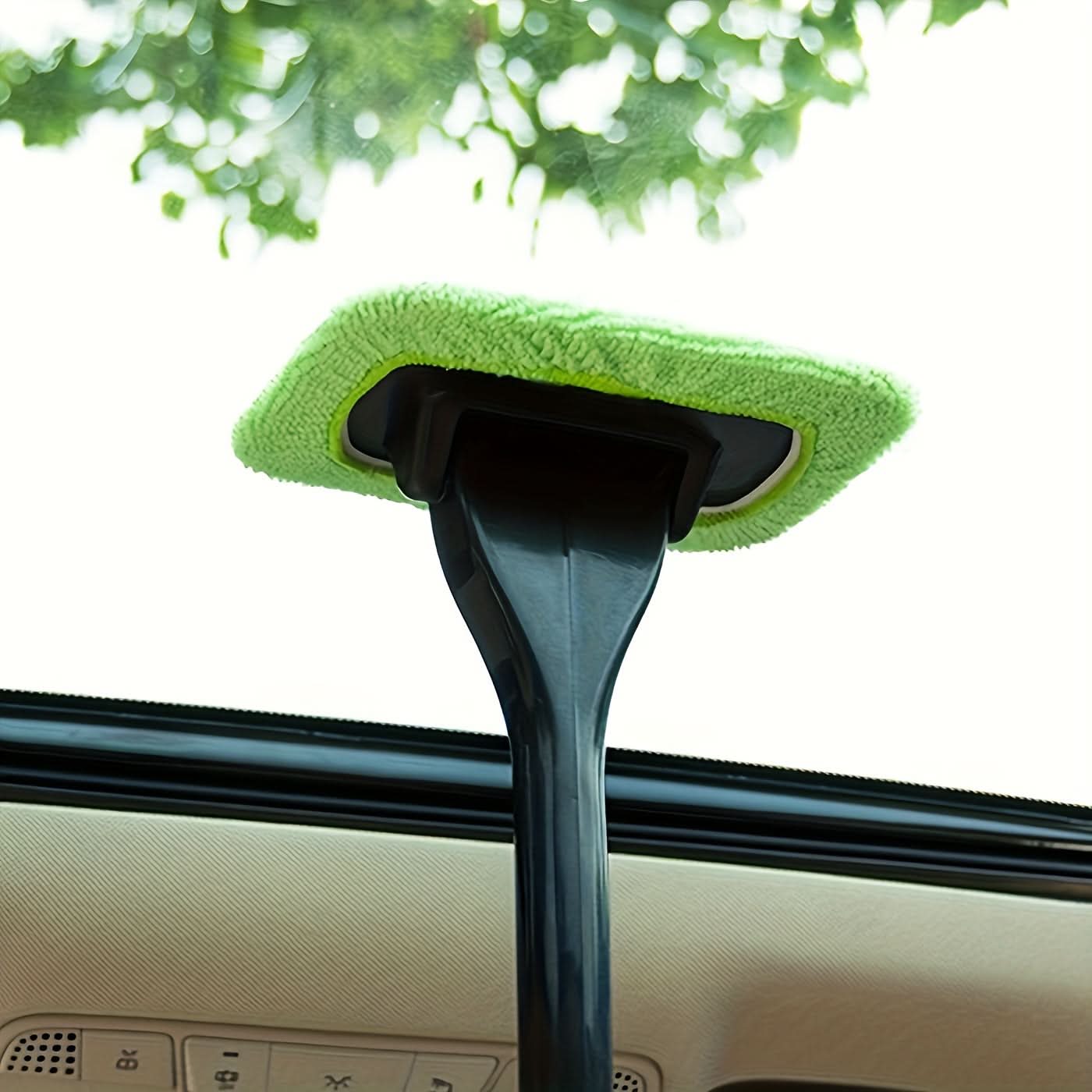 CrystalClear – Ultimate Windshield Cleaning Brush Set for Pristine Glass