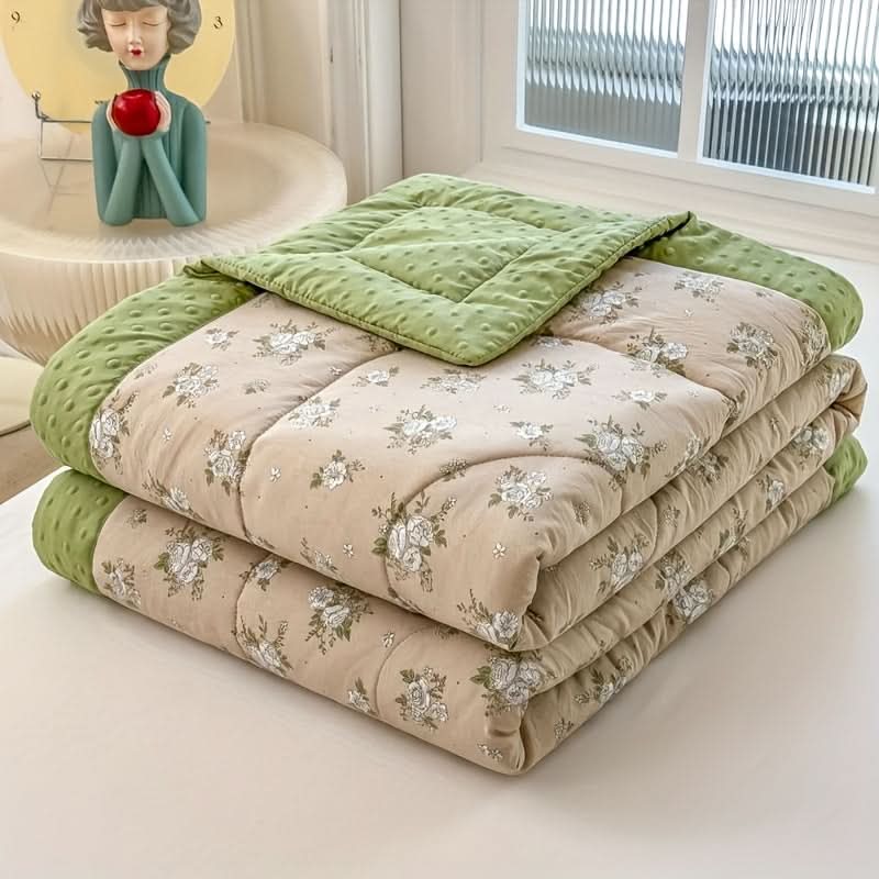 BlossomDream – Lightweight Floral Quilt for Year-Round Comfort
