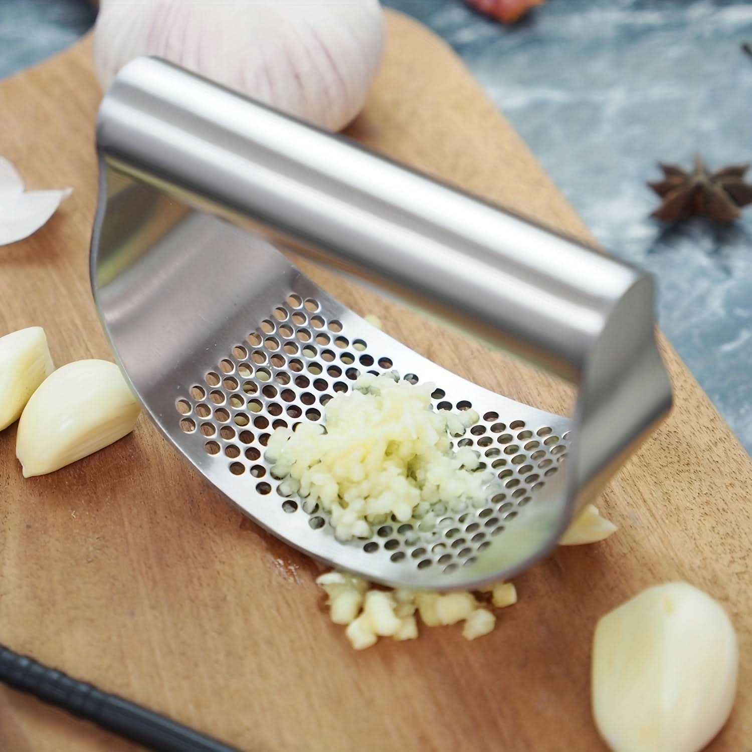 FlavorBurst – Handheld Garlic Press Tool