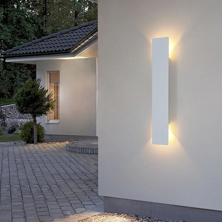 LUMINAIRE – Stylish LED Wall Light for Outdoor Spaces