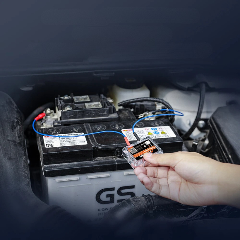 Smart Battery Analyzer with Bluetooth Connectivity