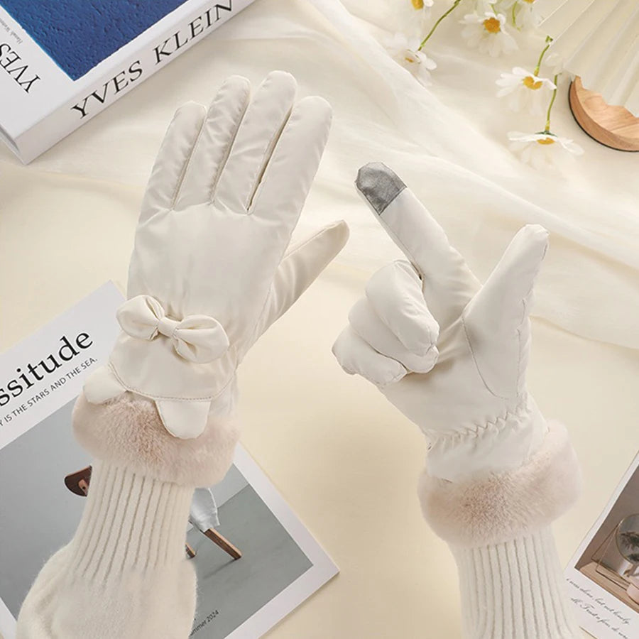 Chic Touchscreen Winter Gloves for Women