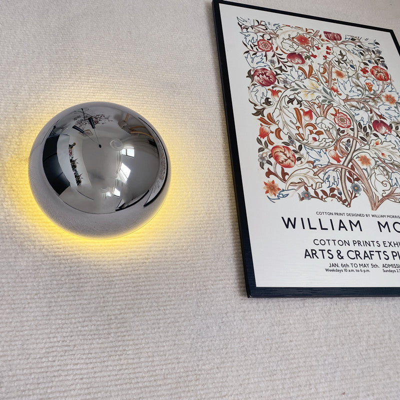 Retro-Style Architectural Wall Light Fixture