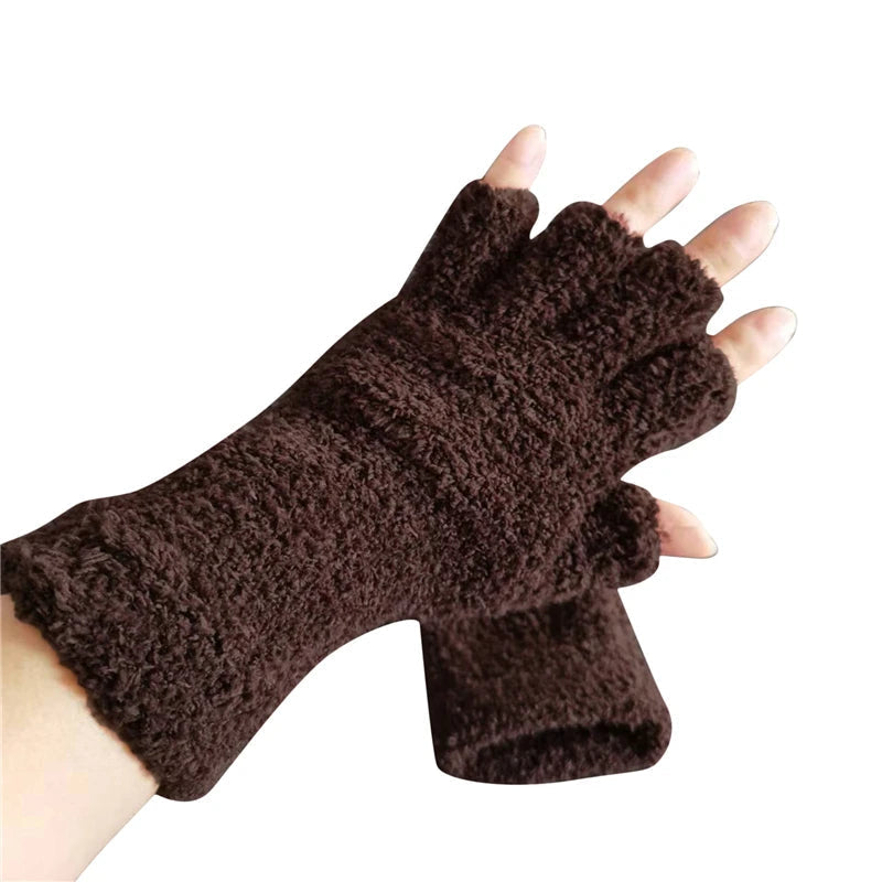 Cozy Knit Half Finger Warmers for Winter Comfort