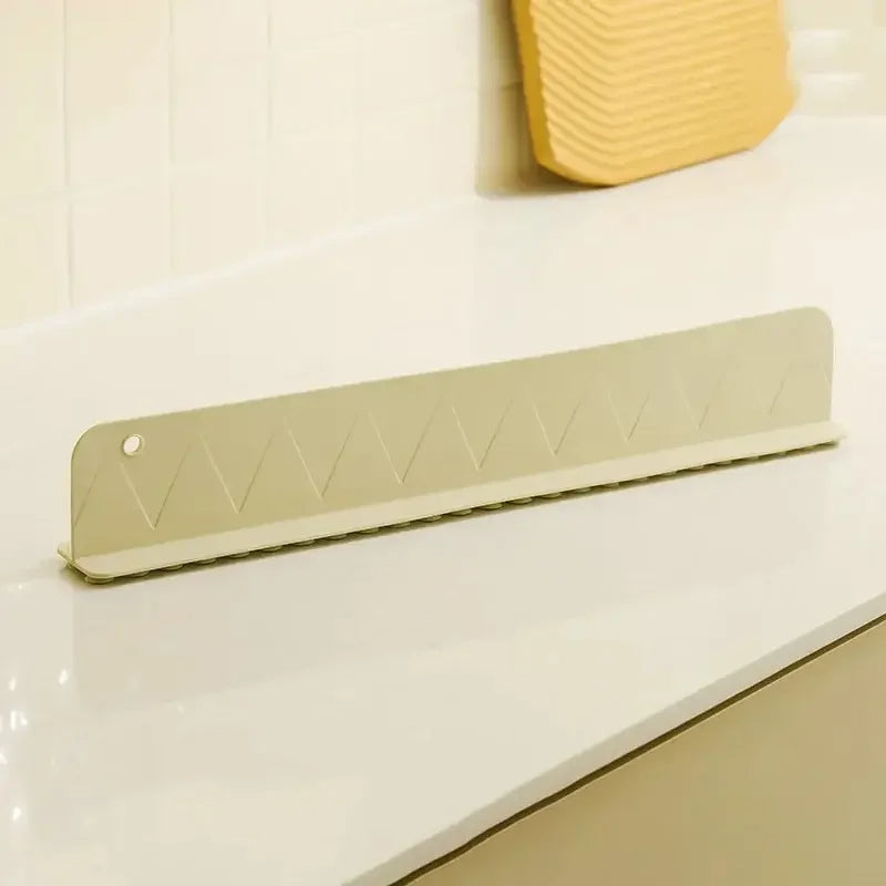 Flexible Kitchen Splash Protector with Suction Technology