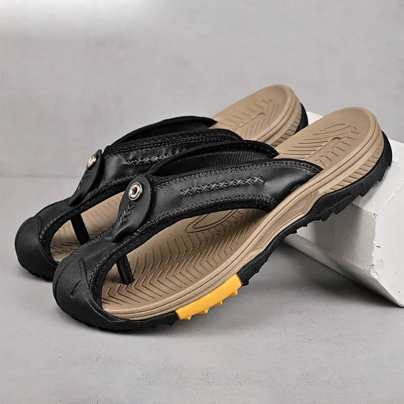 Lightweight Water-Resistant Closed-Toe Sandals for Men
