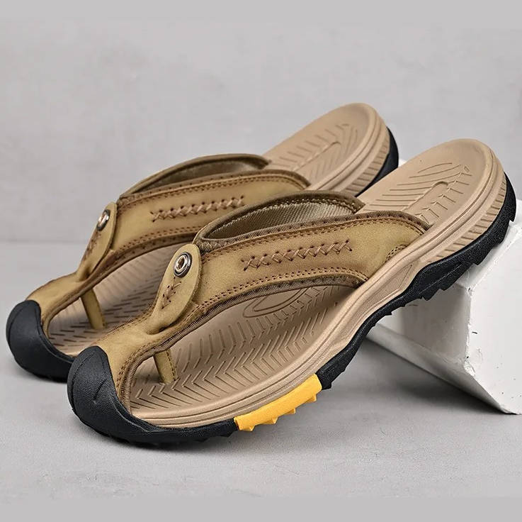 Lightweight Water-Resistant Closed-Toe Sandals for Men