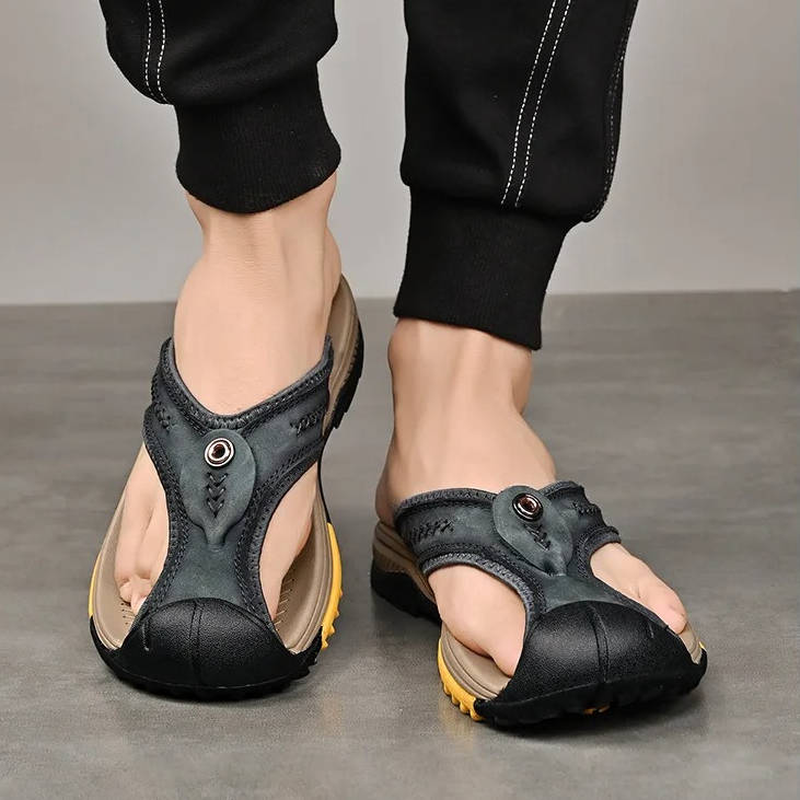 Lightweight Water-Resistant Closed-Toe Sandals for Men