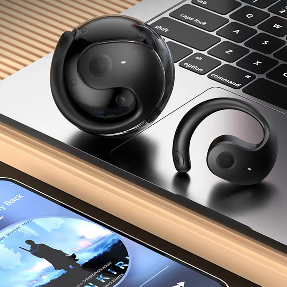 Smart Translation Earbuds for Effortless Multilingual Chats