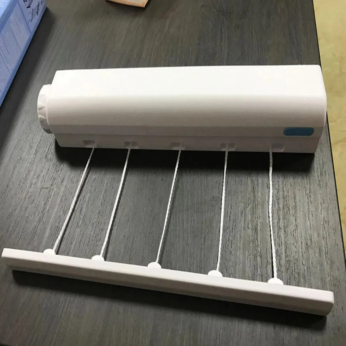 Space-Saving Indoor Drying Line for Efficient Laundry Management