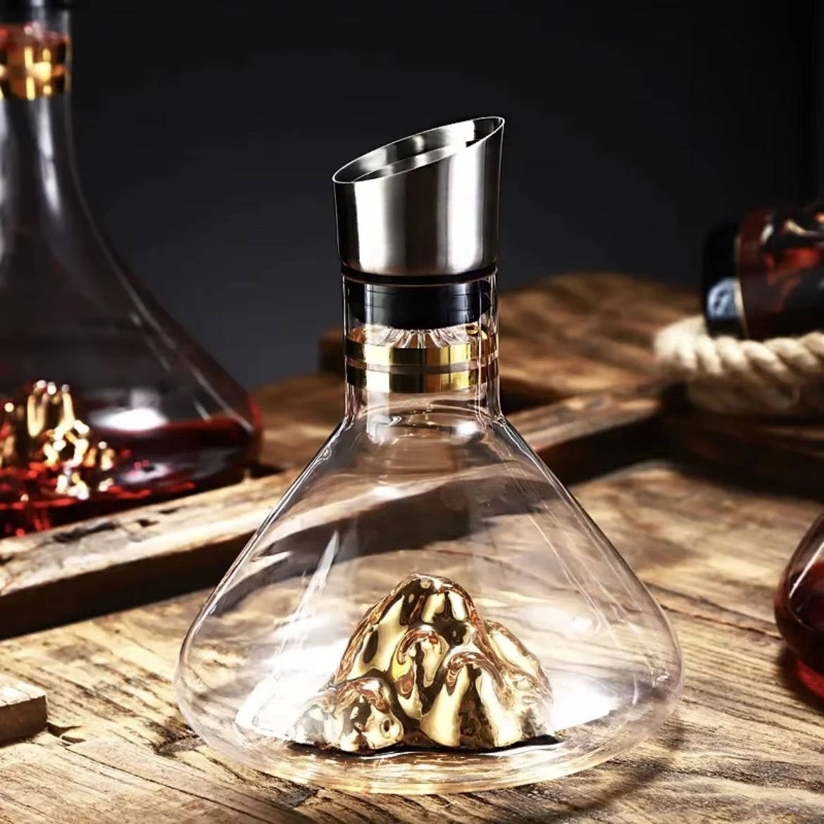 Elegant Crystal Wine Aerator Carafe for Perfect Pouring