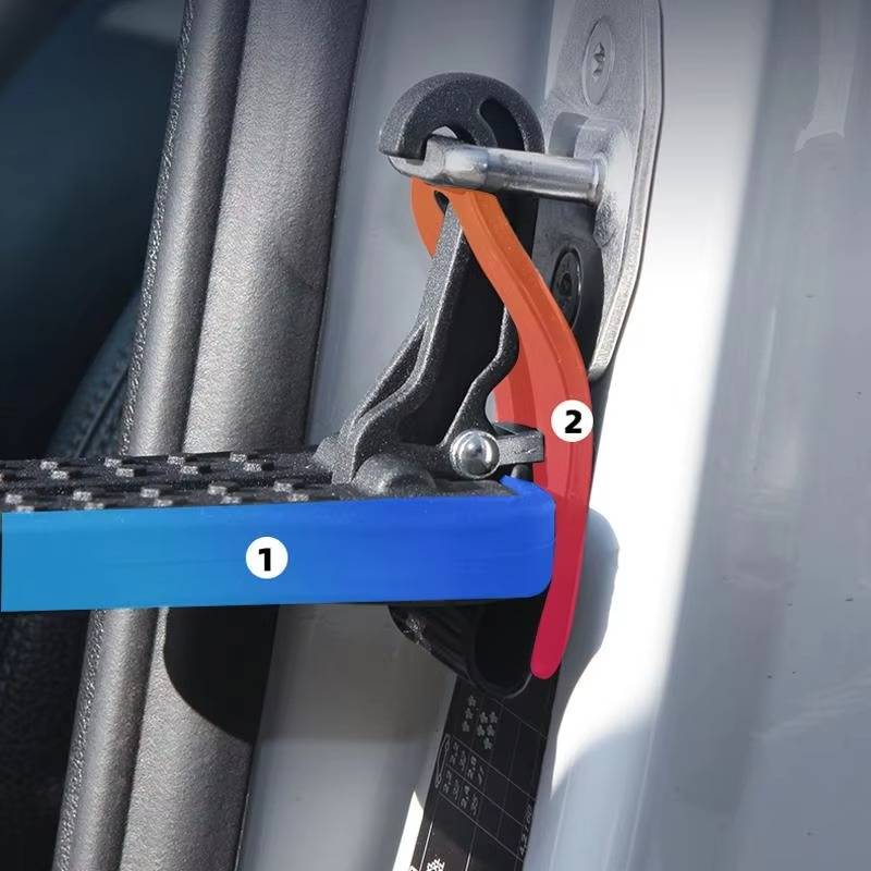 Versatile Car Door Access Step for Easy Roof Loading