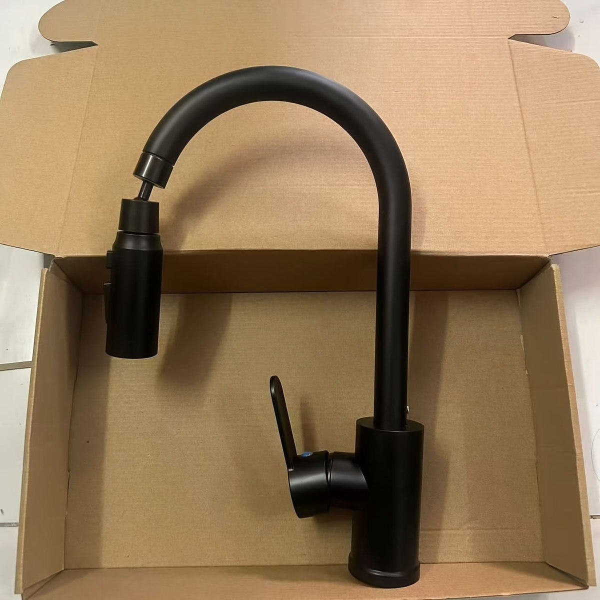 Versatile Kitchen Faucet with 360° Rotating Head