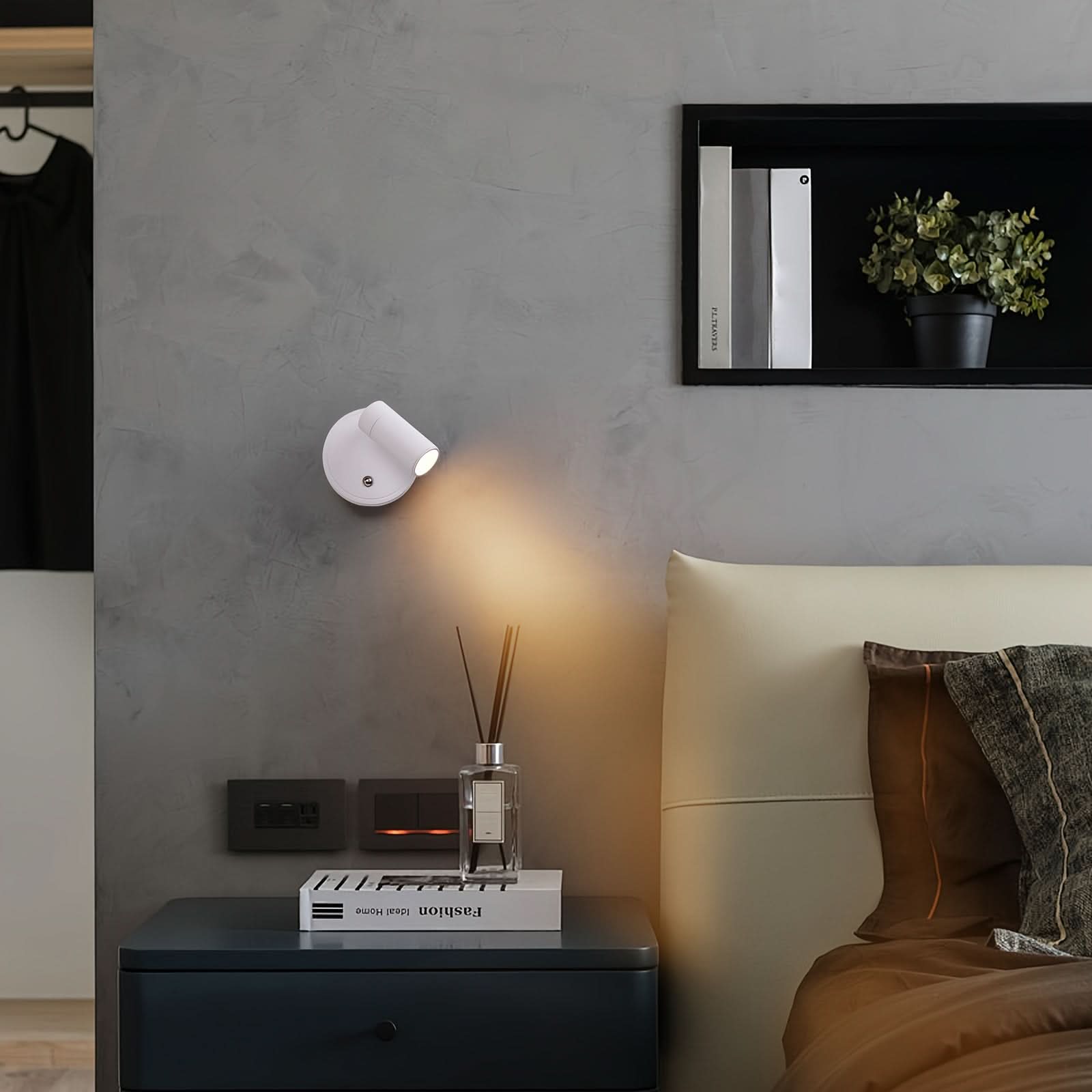 IllumiFlex – Adjustable Projection Wall Light