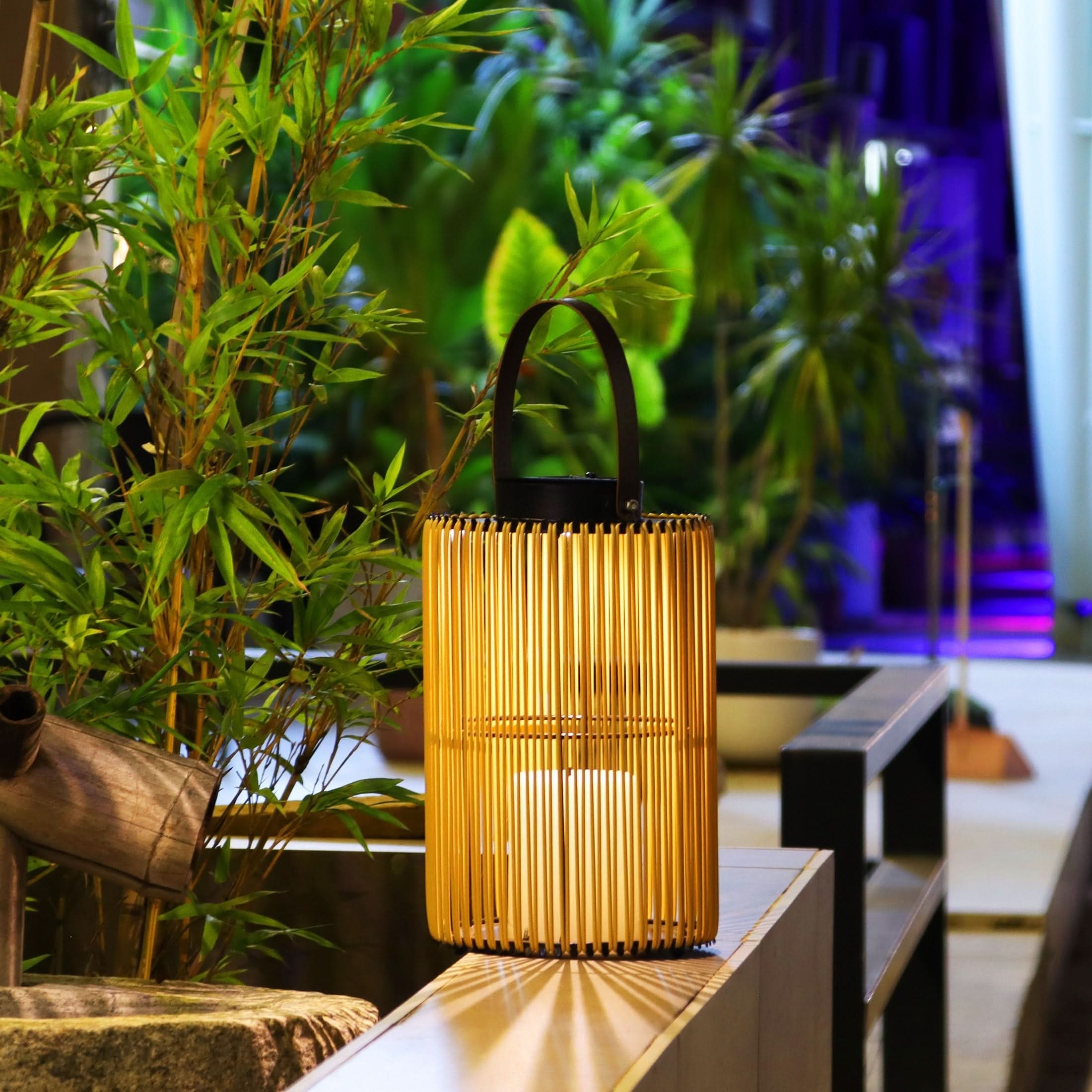 SolaraGlow – Versatile Solar Lantern for Outdoor Spaces