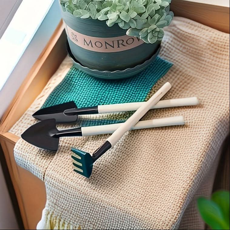 EcoGardener – Essential Hand Tools for Soil Cultivation
