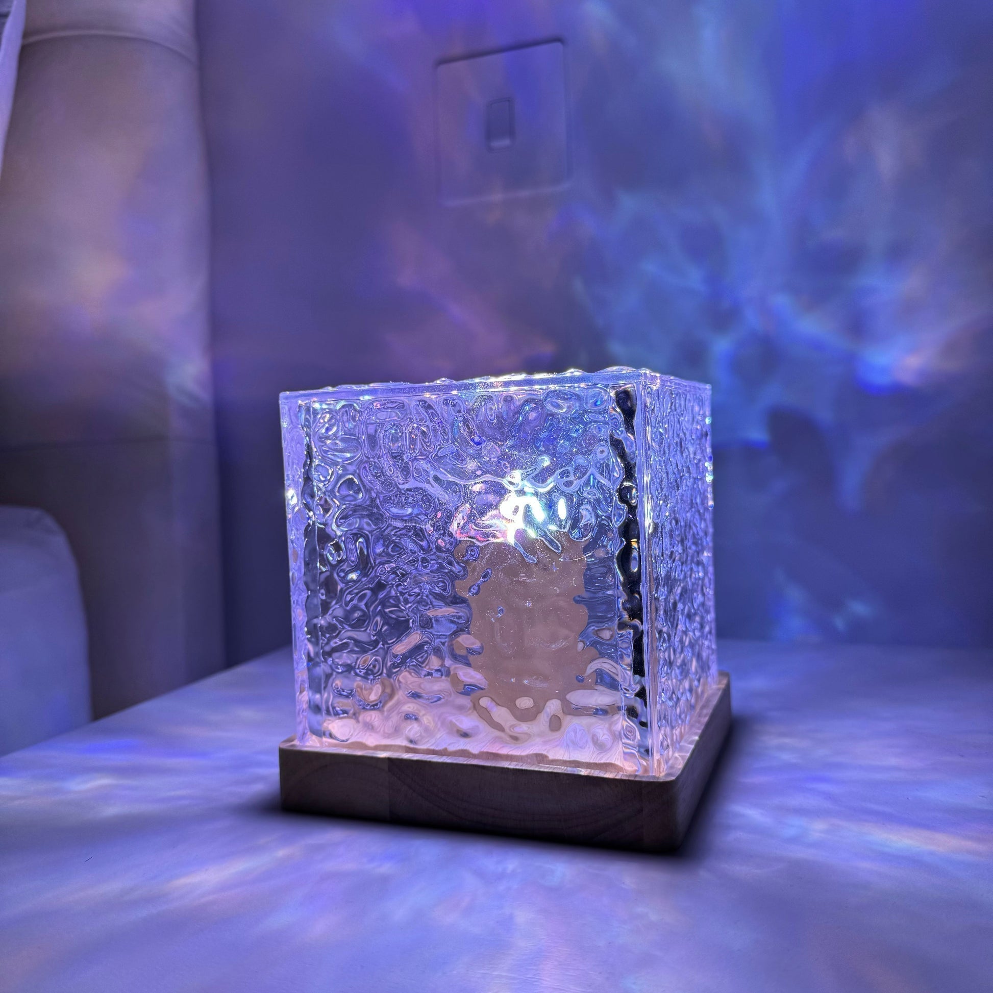 Prisma Lamp - Borealis Cube Design