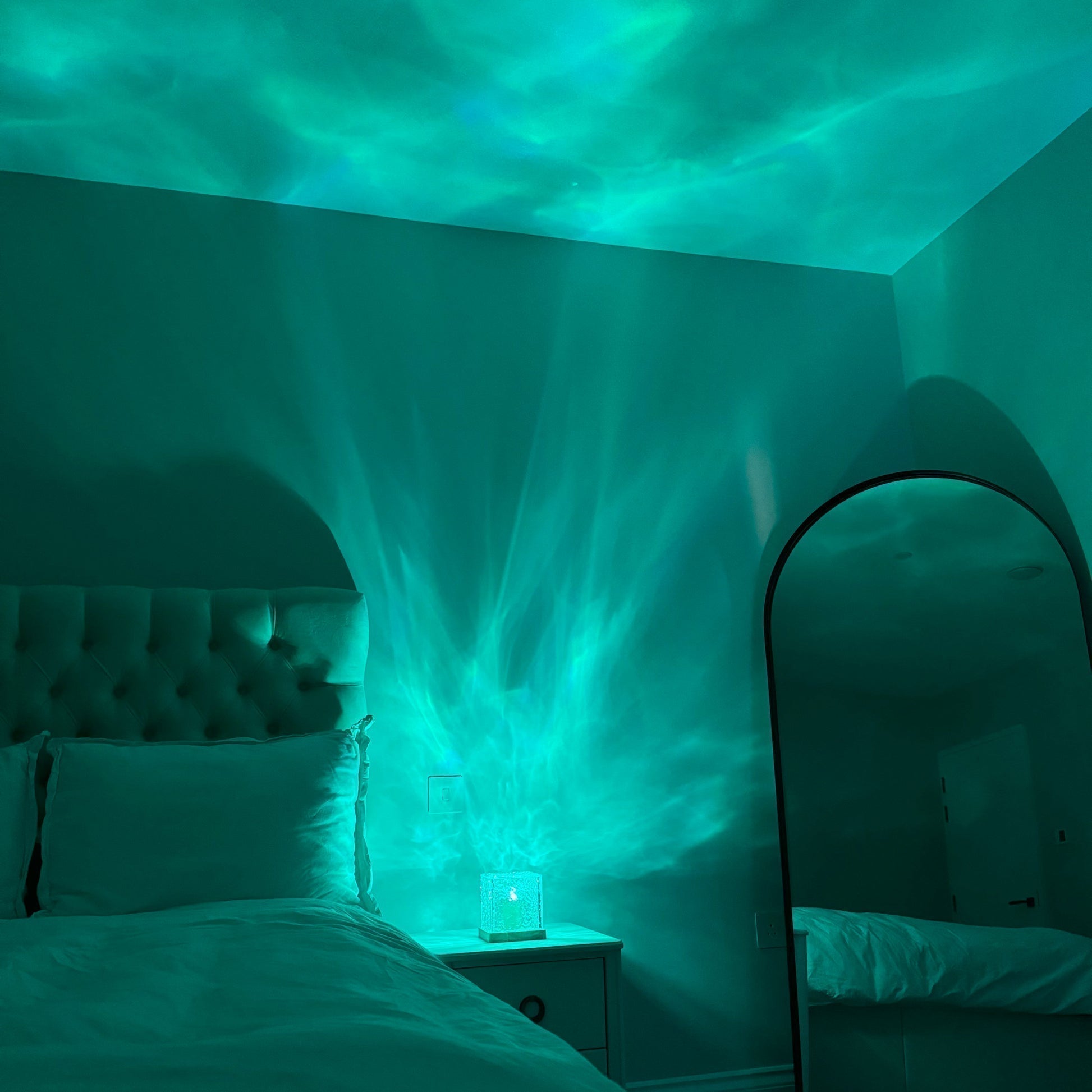 Prisma Lamp - Borealis Cube Design