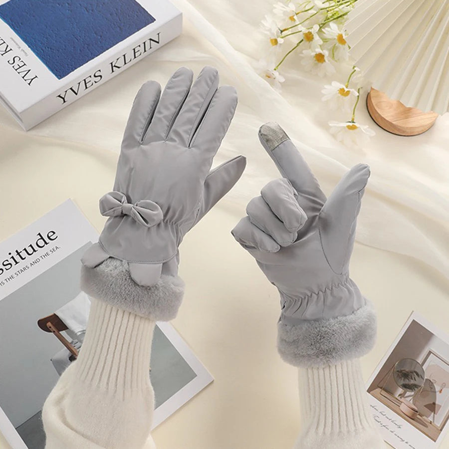 Chic Touchscreen Winter Gloves for Women